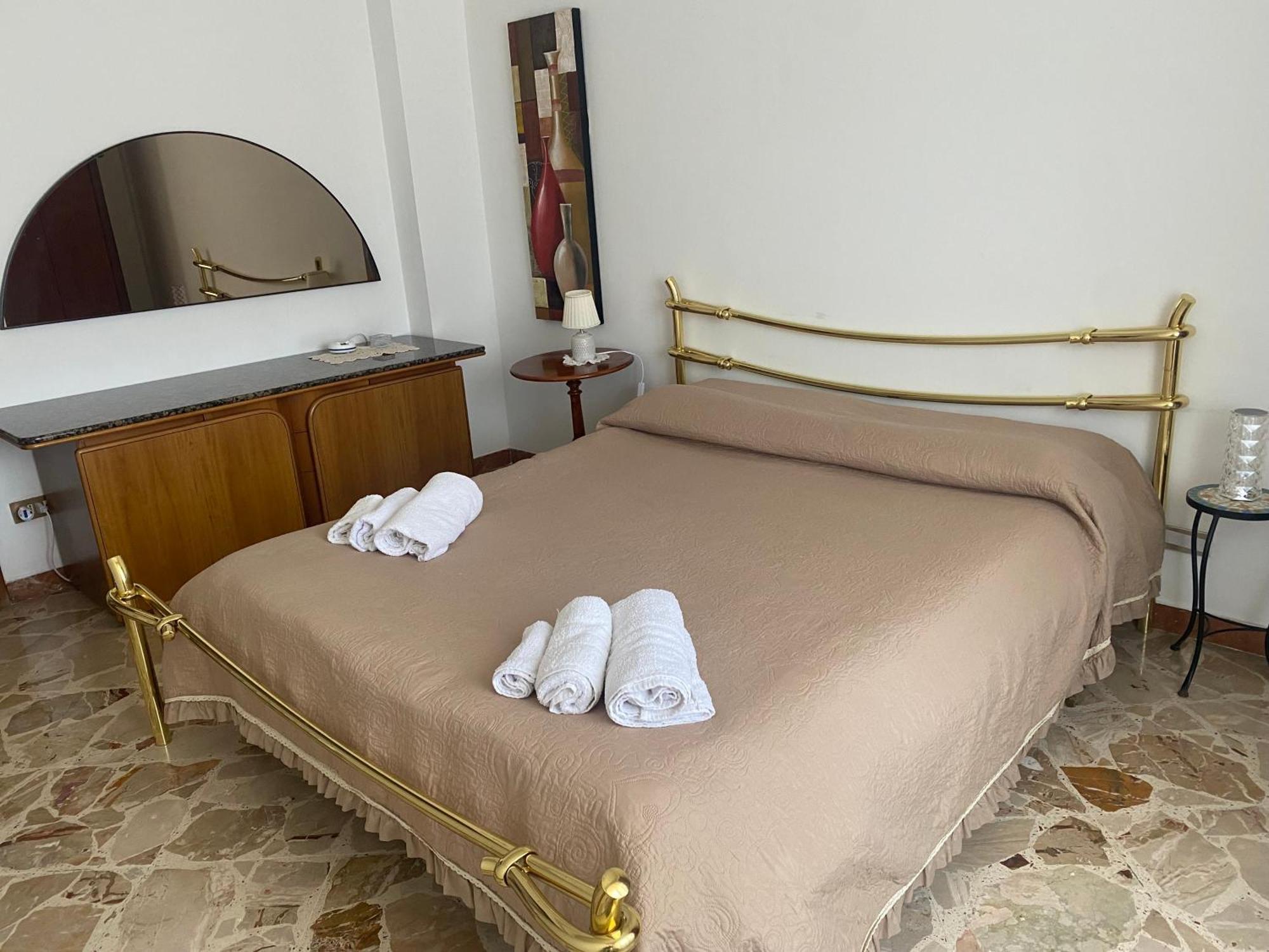 Dolce Sicily A 2Km Dal Centro Apartment Palermo Ngoại thất bức ảnh